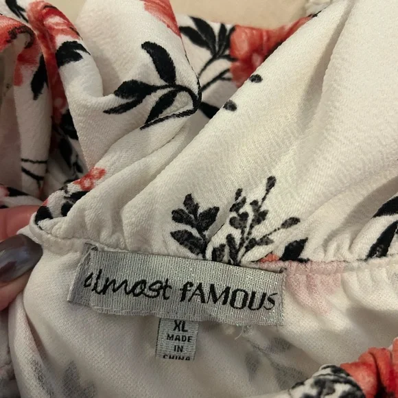 Almost Famous Red Floral Off-Shoulder Jumpsuit, Juniors XL, Women M - Picture 3 of 3